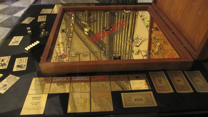 MONOPOLY: THE MOST LUXURY EDITIONS | PASHION FLOWER